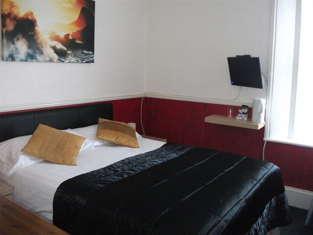 The George 3* Weymouth